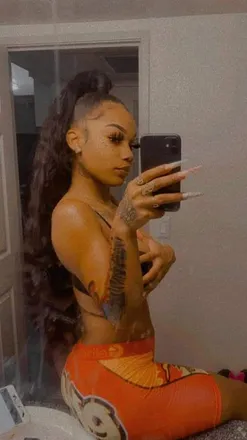 OnlyFans cuenta mssmarieee112 header 2