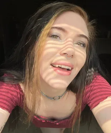 OnlyFans cuenta cloverhayes avatar 1