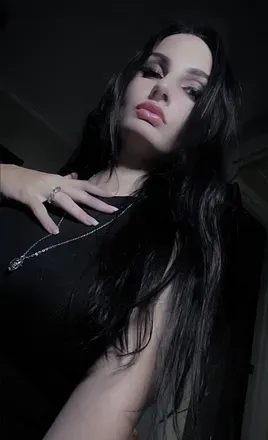 OnlyFans account  mothbonesx avatar 1