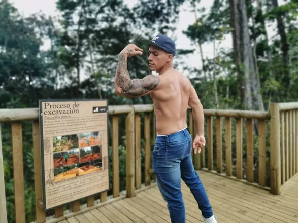 OnlyFans cuenta johnfitboy header 2