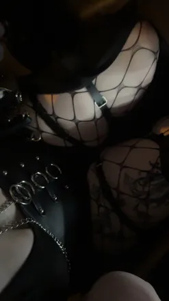 OnlyFans account  taurausmomma header 2