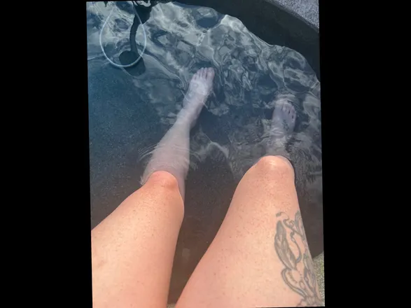 OnlyFans cuenta redfemmegoddess header 2
