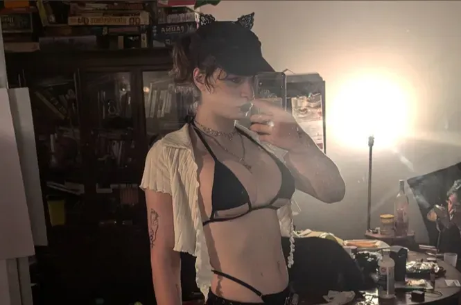 OnlyFans cuenta aliceiskinky header 2