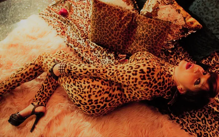 OnlyFans cuenta cougrr header 2
