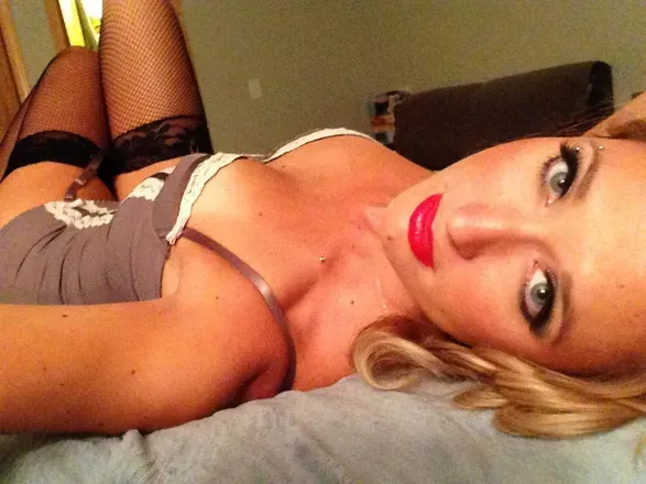 OnlyFans cuenta missraebae header 2