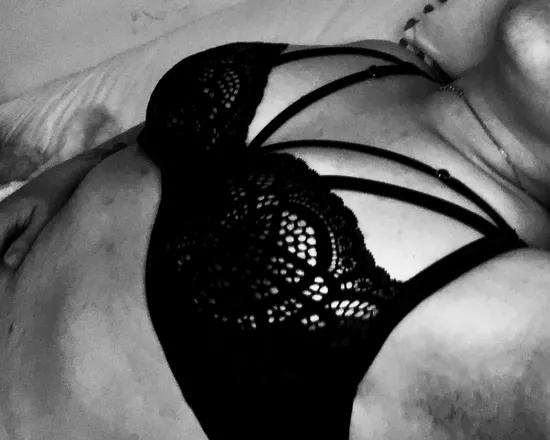 OnlyFans account  u190546607 header 2