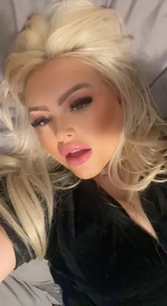 OnlyFans cuenta lubrcious header 1