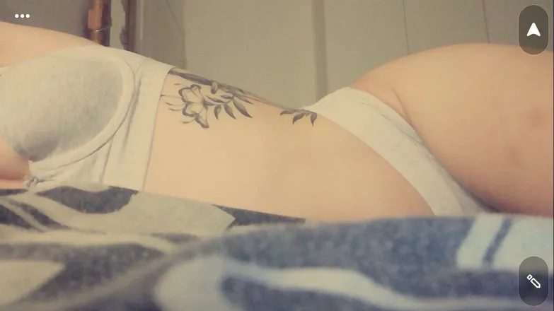 OnlyFans cuenta spicy-pineapple header 2