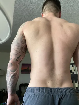 OnlyFans cuenta swolboi header 2