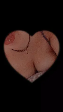 OnlyFans cuenta crimsonbunny21 header 2