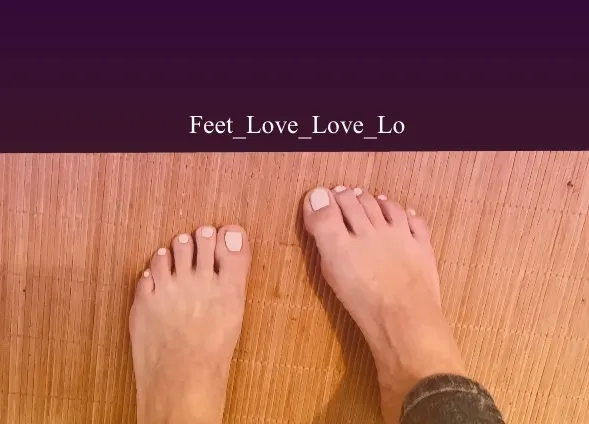 OnlyFans cuenta melittlefeet22 header 2