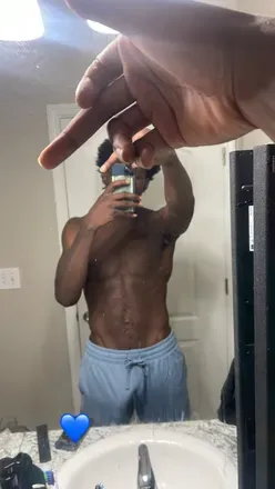 OnlyFans account  slendermanhoe avatar 1