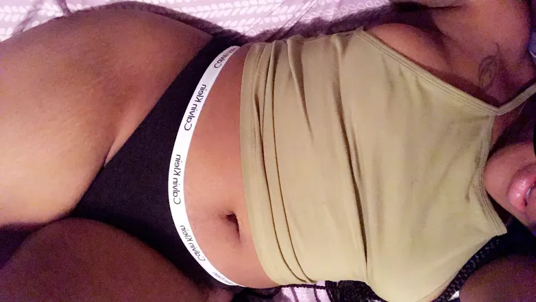OnlyFans cuenta uniqueetay header 2