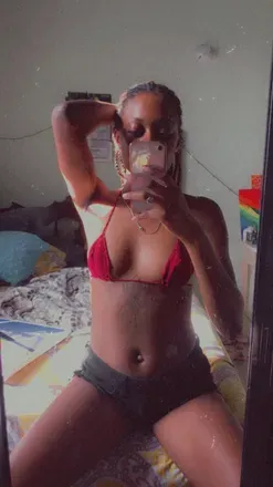 OnlyFans cuenta zhafariii avatar 1