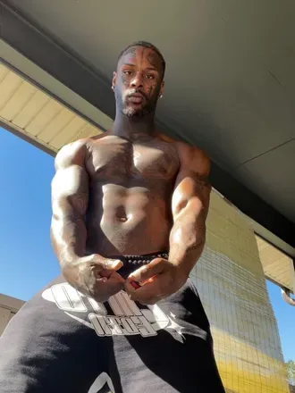 OnlyFans account  mistercoochie avatar 1