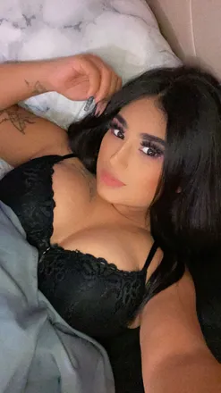 OnlyFans account  miimiiz21 header 2