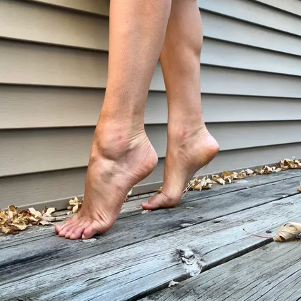 OnlyFans cuenta zoefeet101 header 2