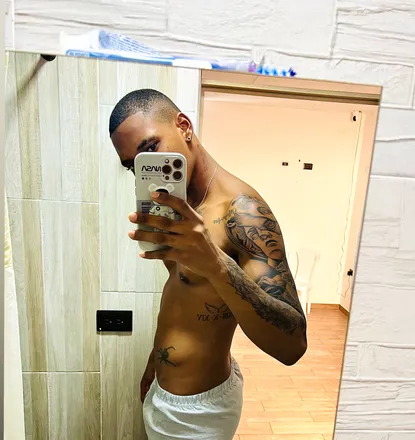 OnlyFans cuenta troywesly header 2
