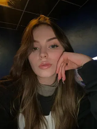OnlyFans account  angelina-loves-irina avatar 1