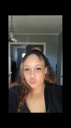OnlyFans cuenta prettyylillyy22 avatar 1