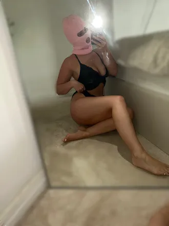 OnlyFans cuenta girlinabally header 2