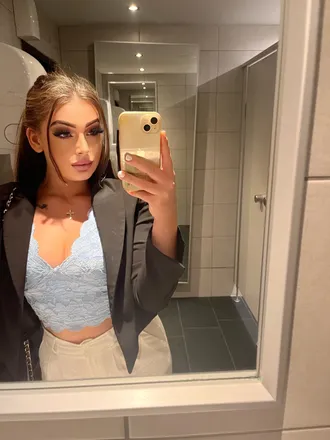 OnlyFans account  mrs.lxurx020 header 2