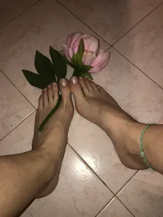 OnlyFans cuenta flexifeeet header 2