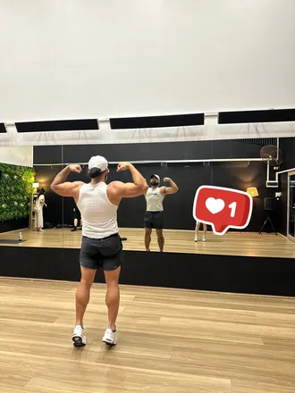 OnlyFans account  levzzz header 2