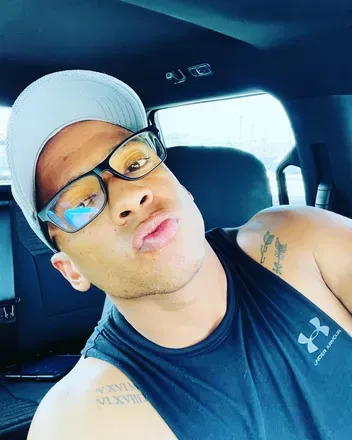 OnlyFans account  boza88 avatar 1