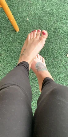 OnlyFans cuenta sussy_mommy header 2