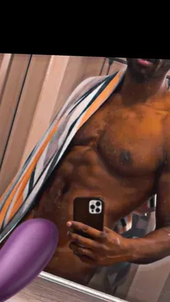 OnlyFans cuenta smokyblk94 avatar 1