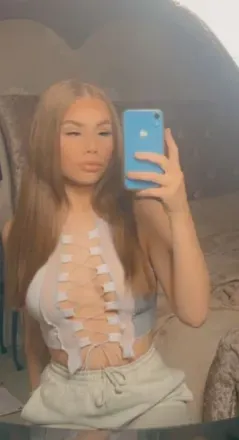 OnlyFans cuenta eleanor6181 avatar 1