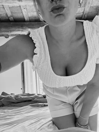 OnlyFans cuenta emmy_rosli header 2