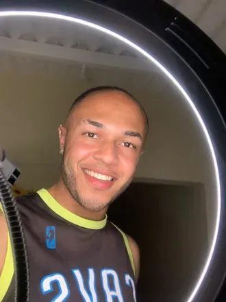 OnlyFans account  marioz1n avatar 1