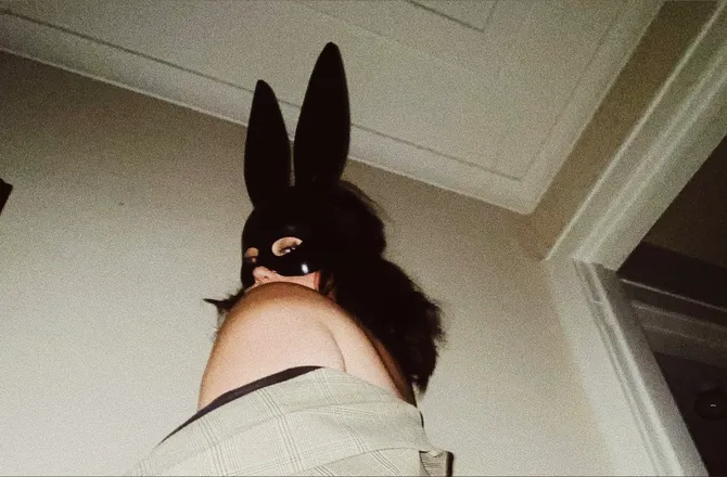 OnlyFans account  sophiathepeach header 2