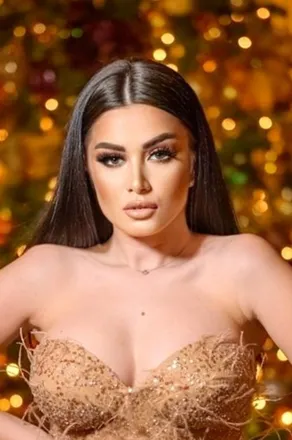 OnlyFans account  evyaa header 2