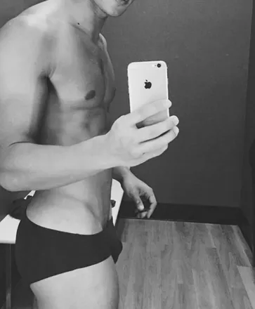 OnlyFans cuenta u186907831 header 2