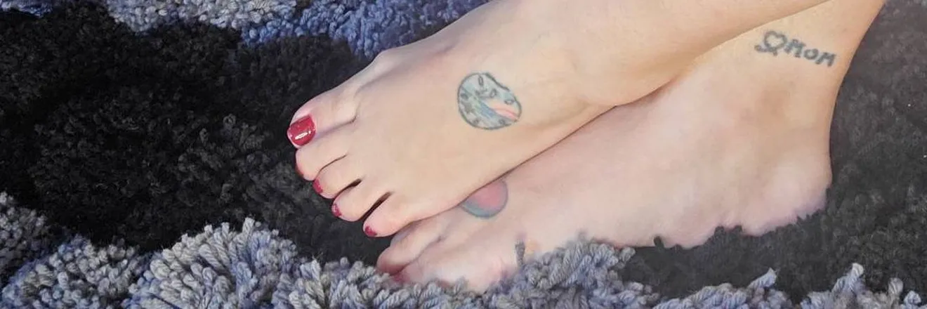 OnlyFans account  sexylilfeet78 header 2