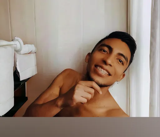 OnlyFans cuenta julianhernandezcol header 2