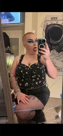OnlyFans account  genderfluidd avatar 1