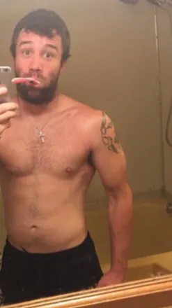 OnlyFans cuenta theotherguy2u header 2