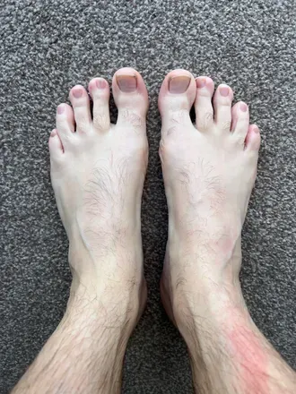 OnlyFans cuenta hisfeetfetish avatar 1