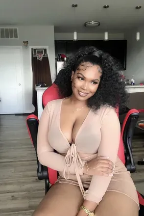 OnlyFans account  theblasianfeet avatar 1