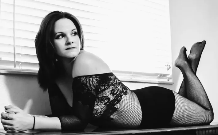 OnlyFans cuenta emeraldmarisa header 2