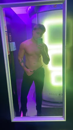 OnlyFans cuenta ajtracey_90s header 2