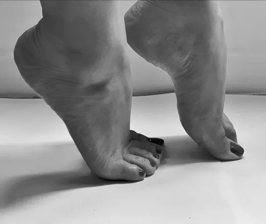 OnlyFans cuenta chillyfeet header 2