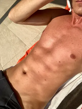 OnlyFans cuenta vittorio.hw header 2