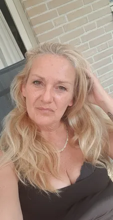 OnlyFans cuenta u197166861 header 2