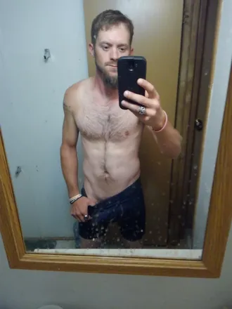 OnlyFans account  country_boy989jn header 2