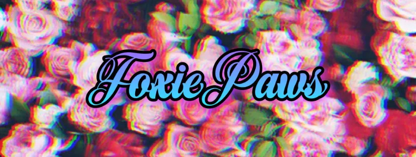 OnlyFans cuenta foxiepaws header 2